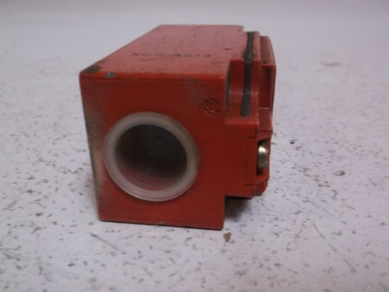 TELEMECANIQUE XCS-A513 SAFETY INTERLOCK  UNMP