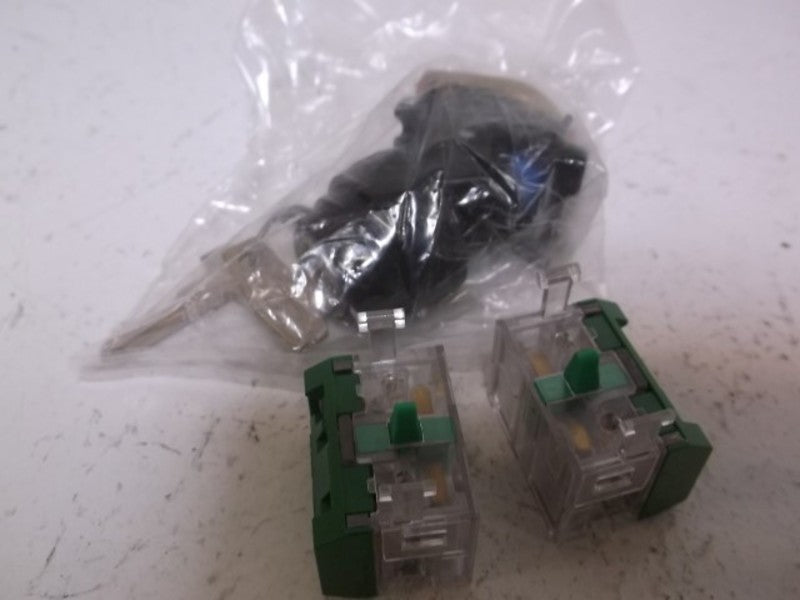 RM200-0 SWITCH OPERATOR KIT W/ KEYS  NSNP IN A BAG