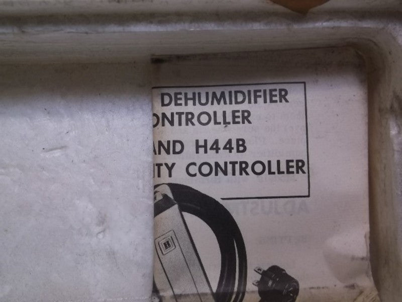 HONEYWELL H44B HUMIDITY CONTROLLER  UNMP