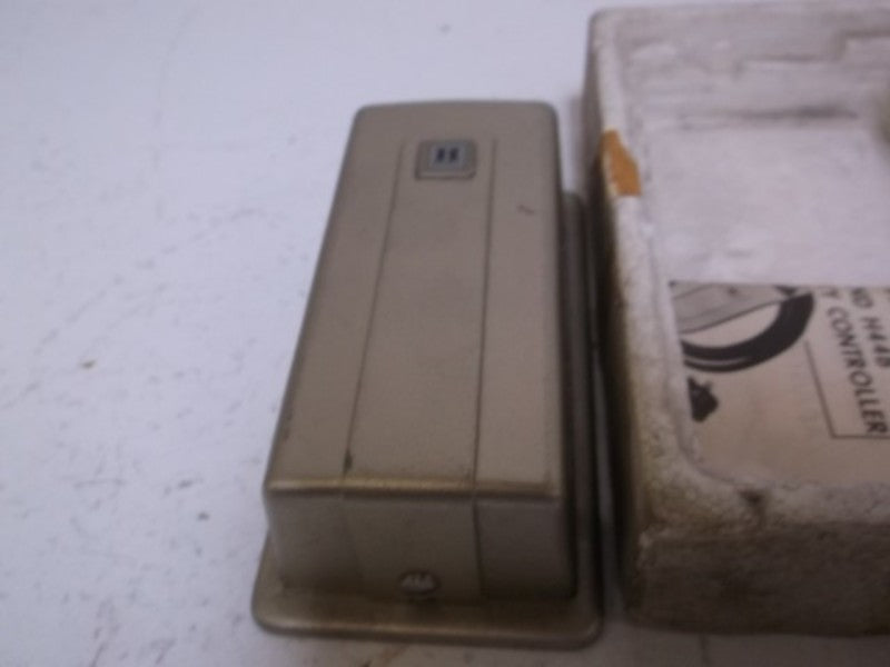 HONEYWELL H44B HUMIDITY CONTROLLER  UNMP