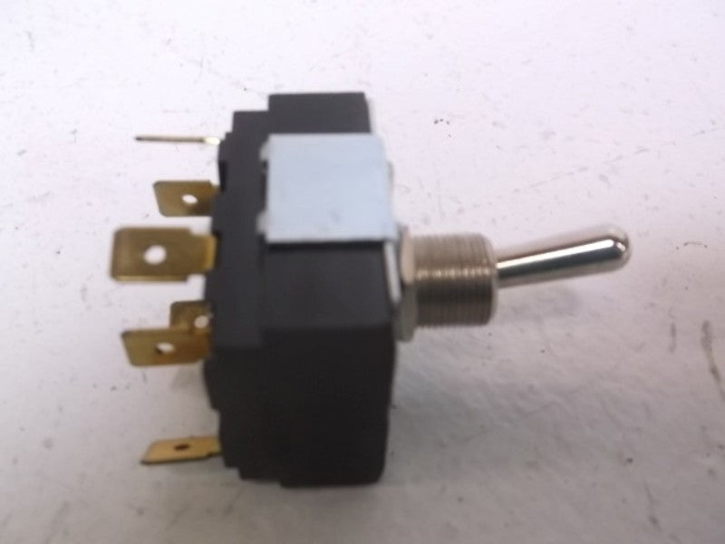 LOT OF 3 CARLING 9825 TOGGLE SWITCH NSNP