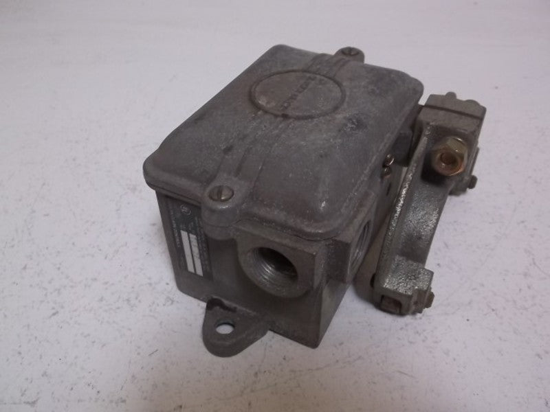 JOSLYN CLARK TLF 22 LIMIT SWITCH CONTROL  UNMP