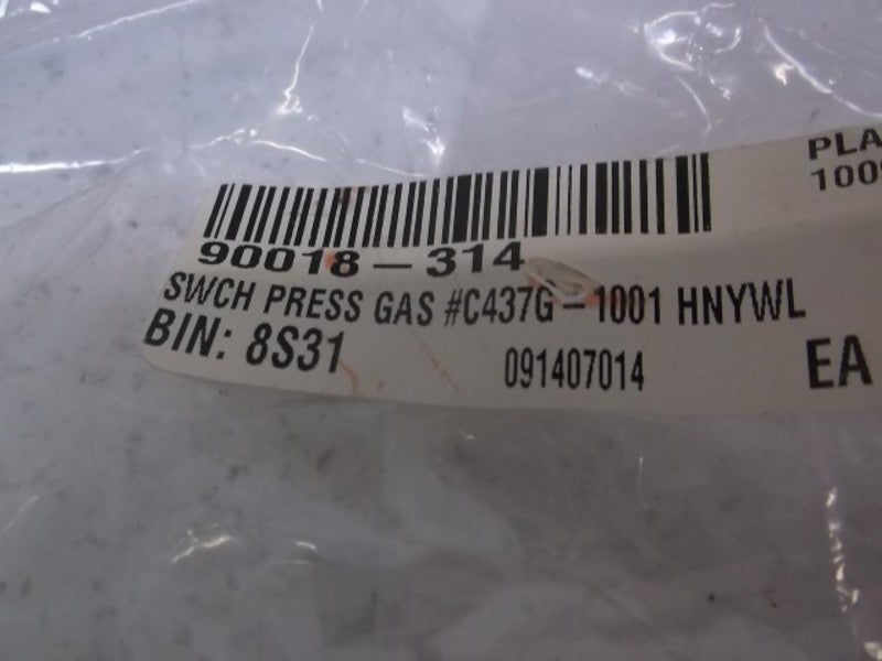 HONEYWELL C437G-1010 PRESSURE SWITCH  NSNP
