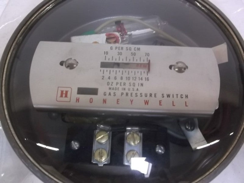 HONEYWELL C437G-1010 PRESSURE SWITCH  NSNP