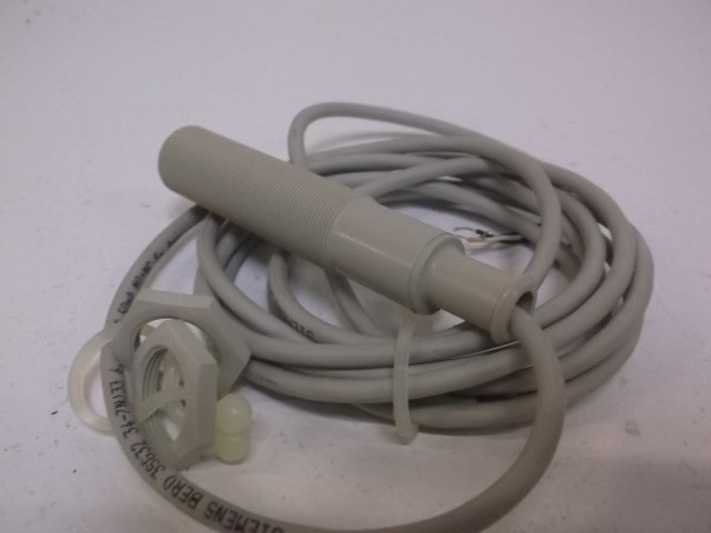 SIEMENS 3SG3234-7NJ33 PROXIMITY SWITCH  NSMP
