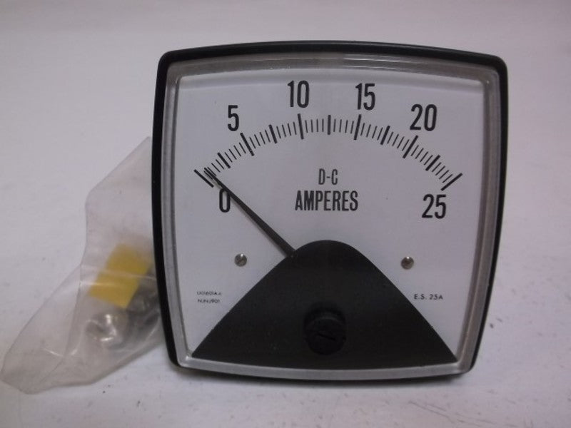 CROMPTON 01AA NJNJ PANEL METER 0-25 DC AMPERES  NSMP