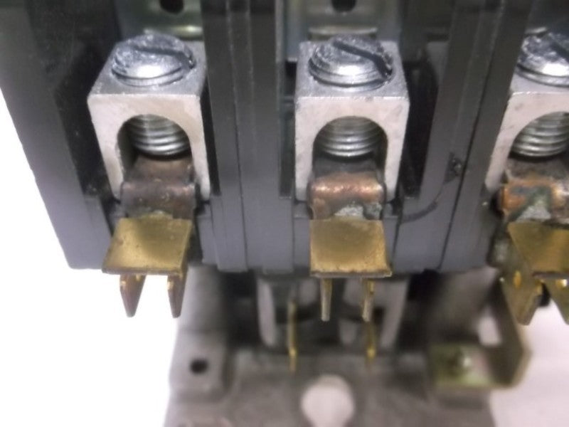 GENERAL ELECTRIC CR261FFB452AAA CONTACTOR  UNMP