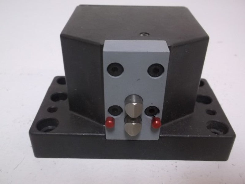 KISSLING 65.B12.702 D RT50-990 REIHENGRENZTASTER (ENCLOSURE ONLY)  NSMP