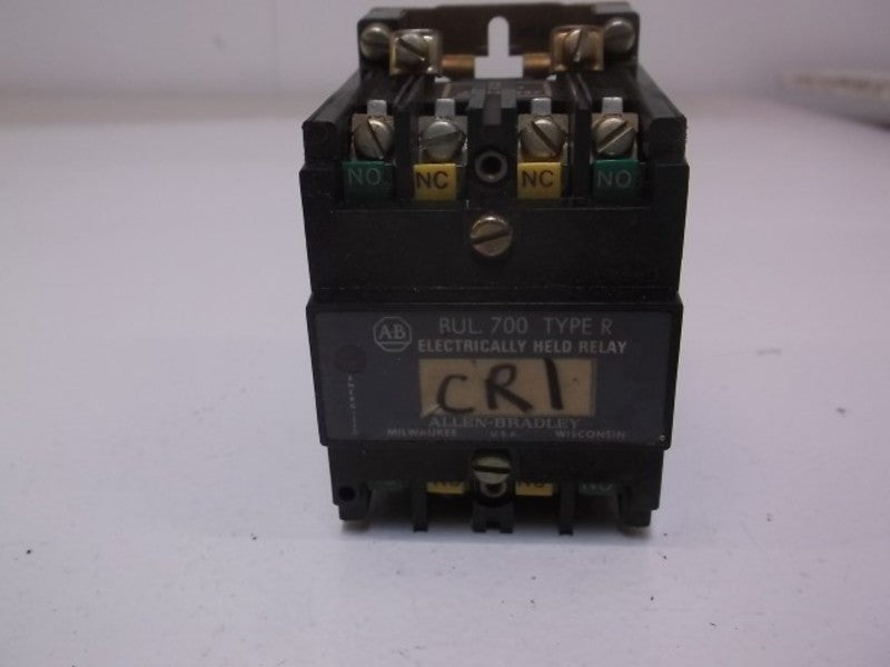 ALLEN BRADLEY 700-R310A24 SER. B  UNMP