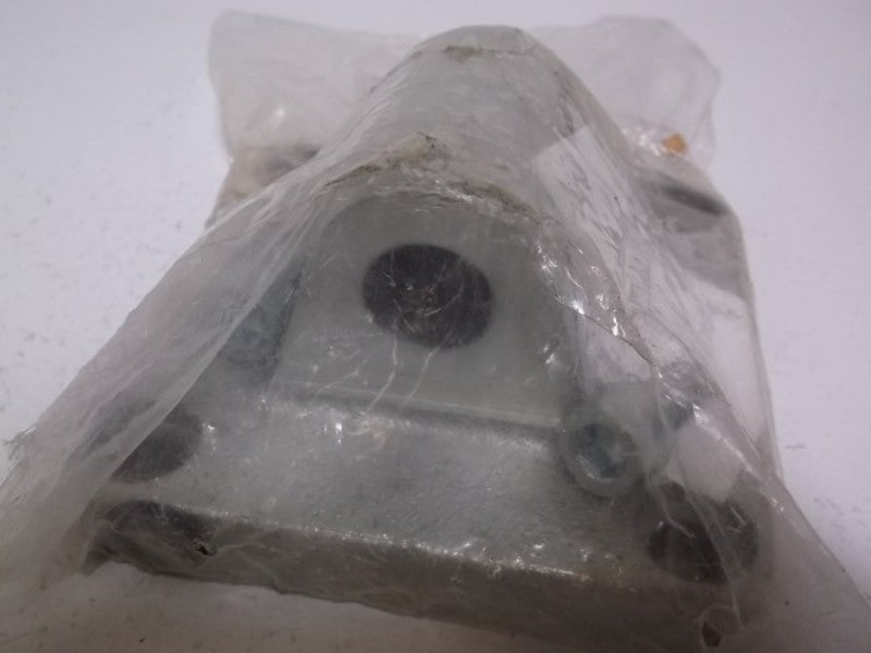REXROTH 1-827-001-288 REAR MALE TRUNNION MP4  NSNP