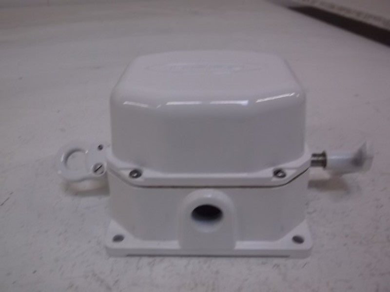 REES 04944-900 CABLE OPERATED SAFETY SWITCH  NSMP
