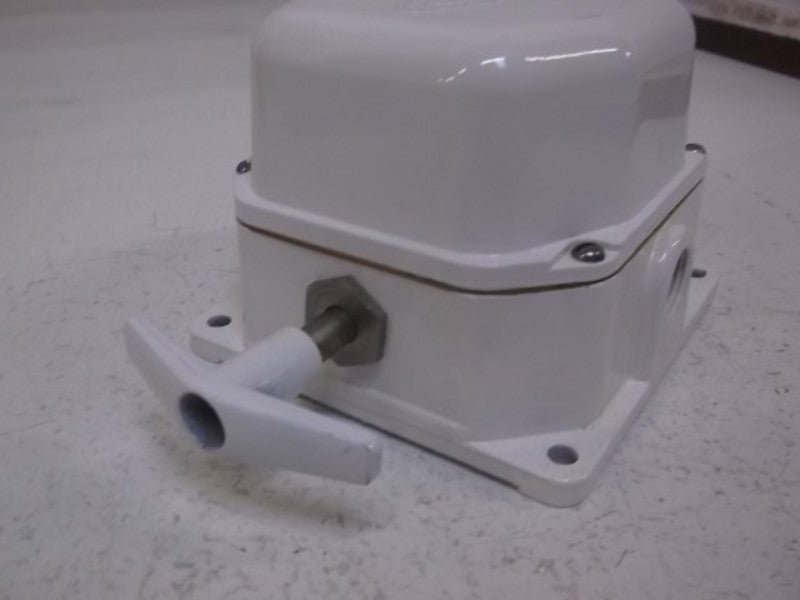 REES 04944-900 CABLE OPERATED SAFETY SWITCH  NSMP