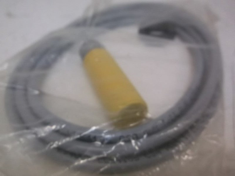 TURCK BI 5-S18-AD4X PLASTIC BARREL W/CABLE  NSNP FACTORY BAG