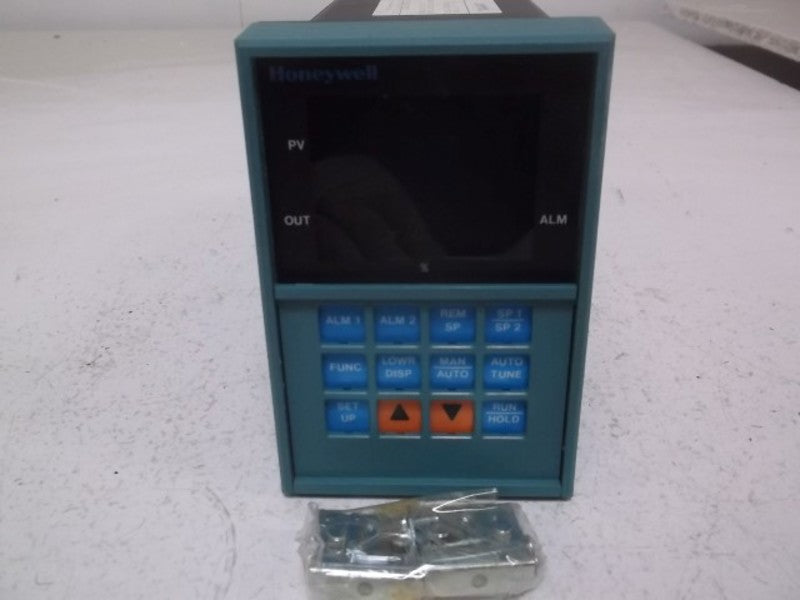 HONEYWELL DC5062-0-1A00-200-00-0111 ULTRA PRO TEMP CONTROLLER  NSMP