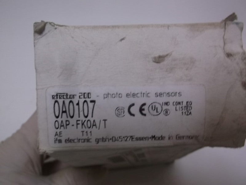IFM EFECTOR OA0107 RETRO REFLECTIVE SENSOR  NSMP