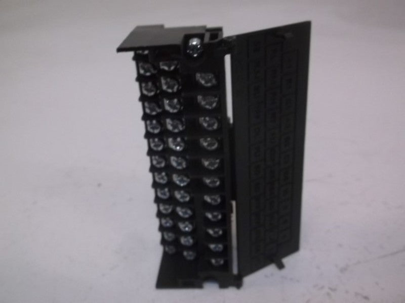 MITSUBISHI BKO-CA1606 TERMINAL BOARD ASSEMBLY 36 POSITIONS  UNMP