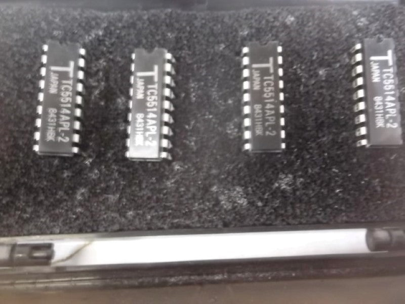 LOT OF 4 TEXAS INSTRUMENTS 2587681-8005 MEMORY EP ROM CHIP NSMP