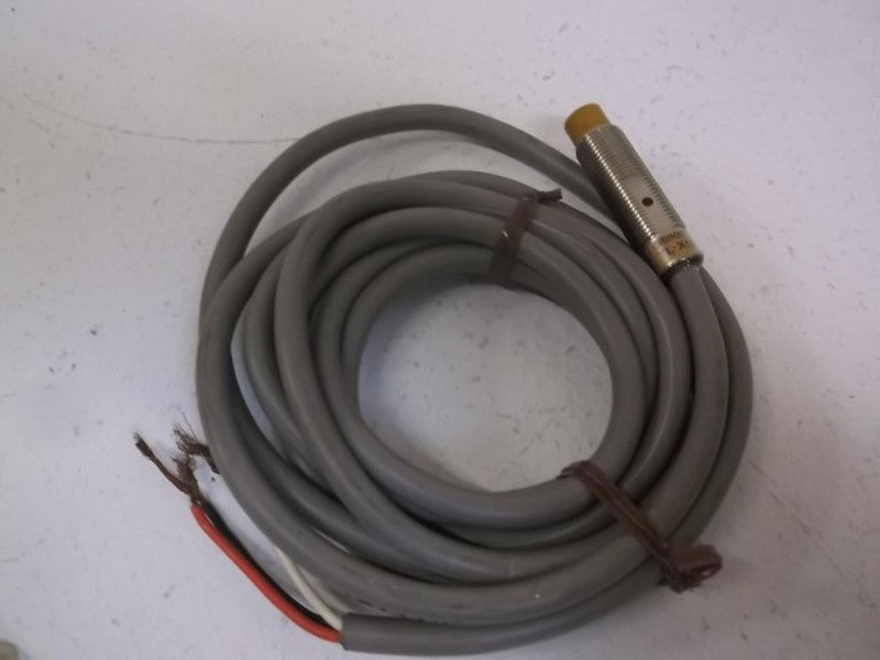OMRON TL-X5ME1 10-40VDC UNMP