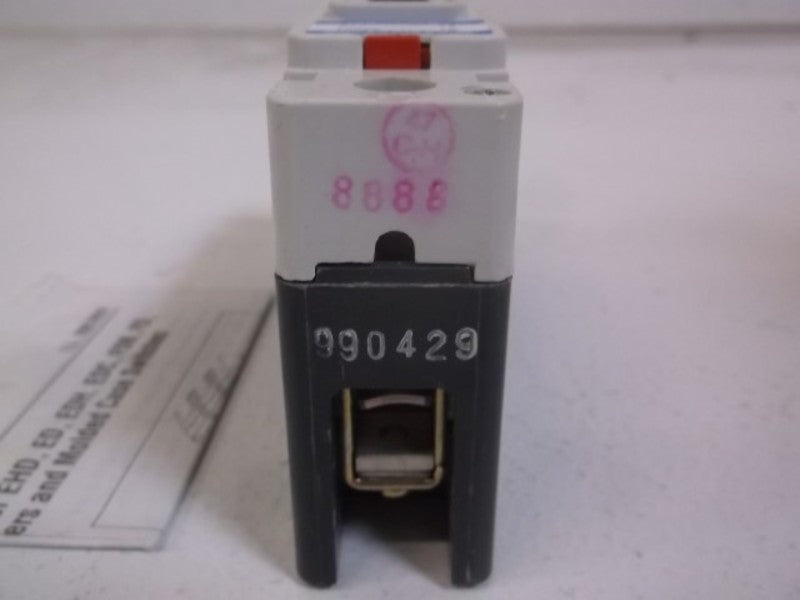 CUTLER HAMMER EHD1015V CIRCUIT BREAKER 15A 277VAC  NSMP