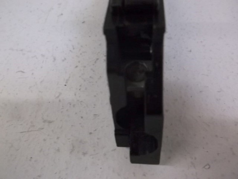SQUARE D Y1B115 MOLDED CASE CIRCUIT BREAKER 15A 1P 277V (AS PICTURED) UNMP