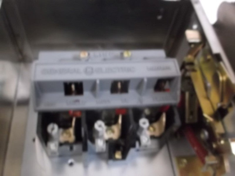 GENERAL ELECTRIC THN3361 (AS PICTURED) SAFETY SWITCH  UNMP