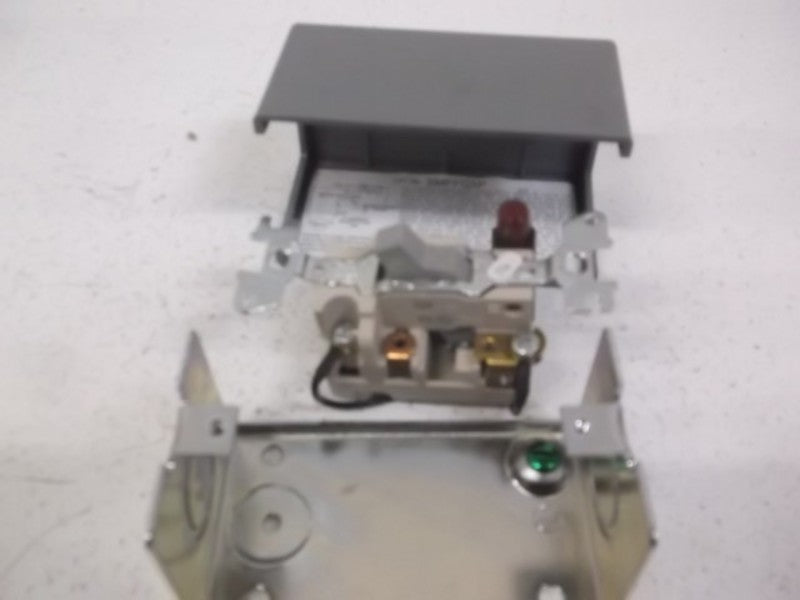 SIEMENS SMFFG5P TOGGLE SWITCH (AS PICTURED)  NSNP