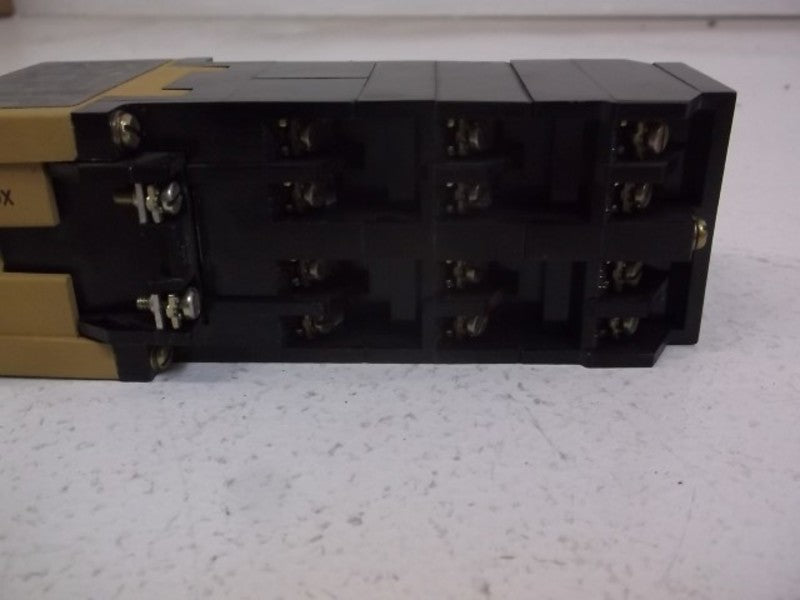 ALLEN BRADLEY 700-PK1200A24 SER. B 600V  UNMP