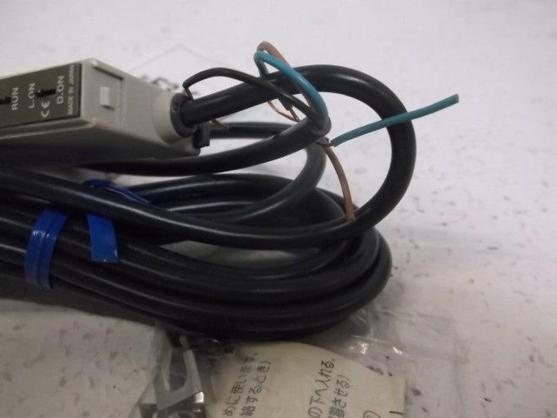 OMRON 3X-NT11 PHOTOELECTRIC SENSOR (AS PICTURED)  NSMP