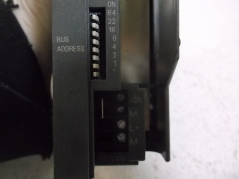 SIEMENS 6ES7-153-2BA82-0XB0 INTERFACE MODULE  UNMP