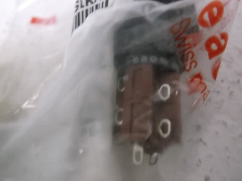 EAO 51-262.0252 SWITCH  NSNP IN BAG