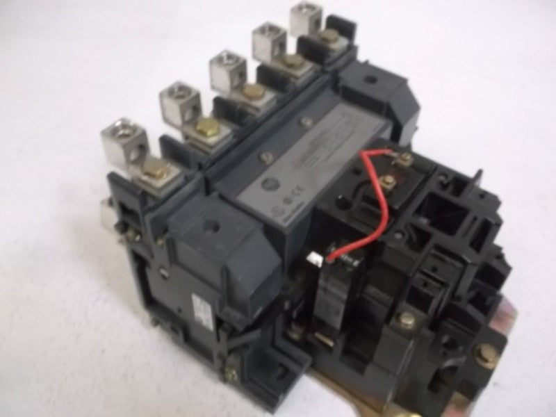ALLEN BRADLEY 500-EOD950 SER. A CONTACTOR 600V 135 AMP  UNMP
