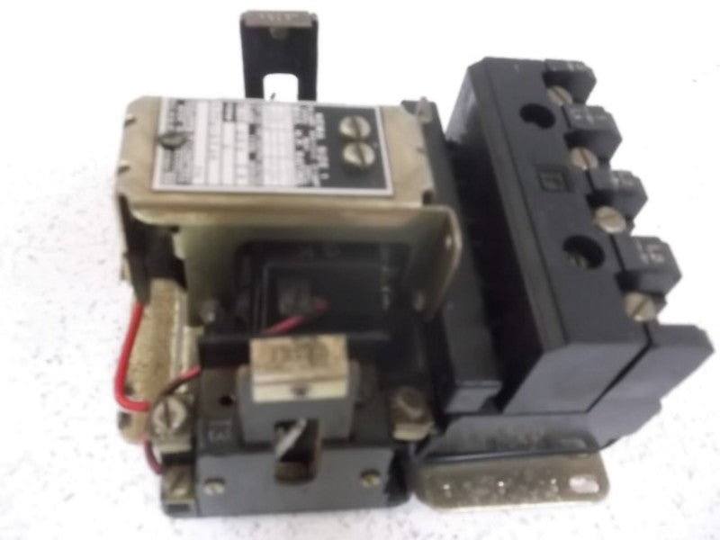 SQUARE D 8536-CO3 STARTER  UNMP