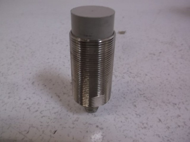 OMRON E2E2-X18MB1-M1 PROXIMITY SWITCH  UNMP