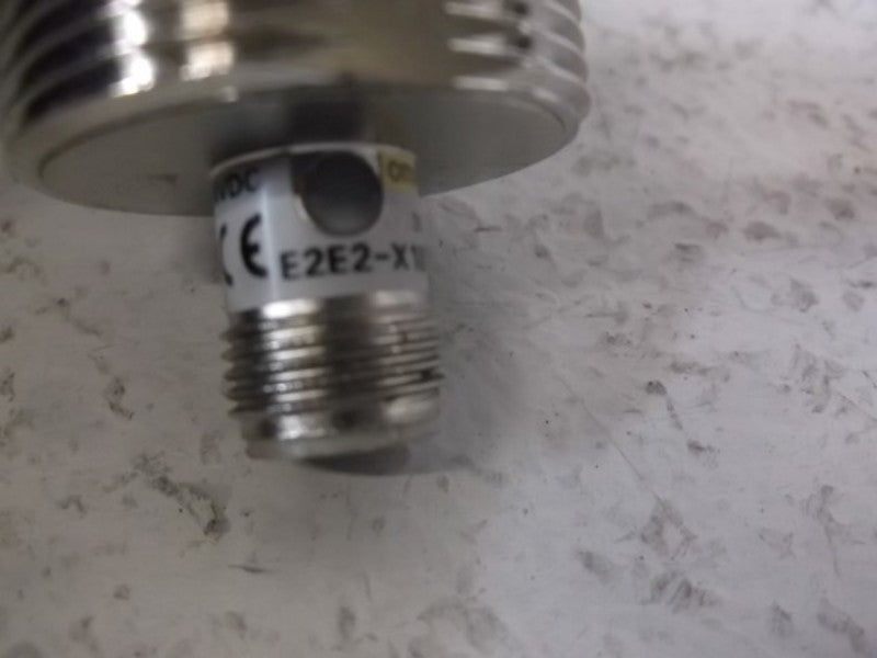 OMRON E2E2-X18MB1-M1 PROXIMITY SWITCH  UNMP