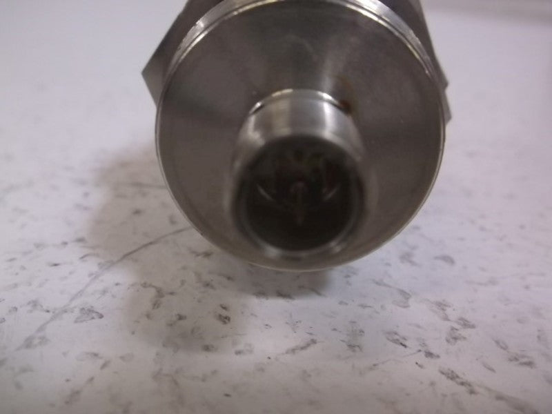 IFM EFECTOR IIS207 INDUCTIVE PROXIMITY SENSOR  UNMP