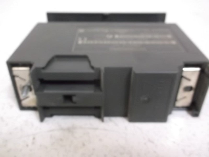 SIEMENS 6ES7-360-3AA01-0AA0 INTERFACE MODULE  UNMP