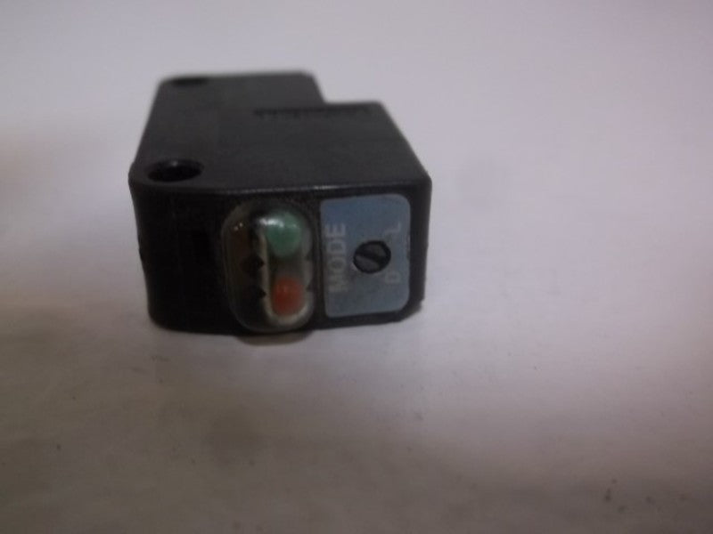 KEYENCE PZ2-51PR PHOTOELECTRIC RECEIVER  UNMP