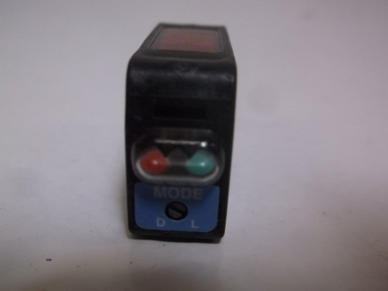KEYENCE PZ2-51R PHOTOELECTRIC SENSOR RECEIVER  UNMP