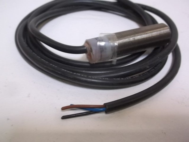 CUTLER HAMMER E57LBL18T110 STANDARD PROXIMITY SWITCH  UNMP