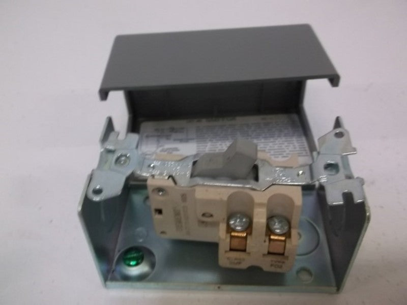 SIEMENS SMFFG6 TOGGLE SWITCH ENCLOSURE STARTER  NSNP