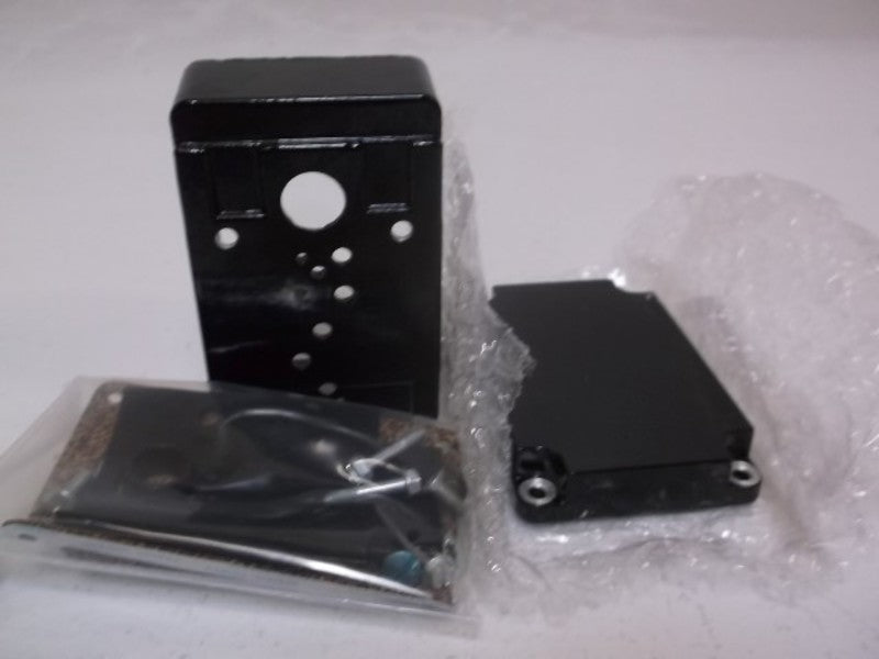 BODINE 5982RE RECEPTACLE  NSMP