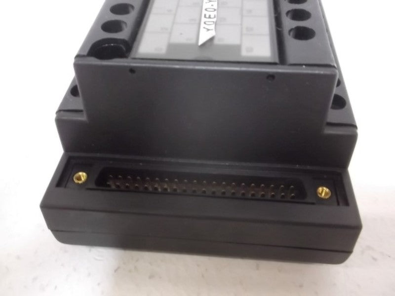 MITSUBISHI A6TBY36-E TERMINAL BLOCK 36PT SOURCE OUT 1 WIRE  UNMP