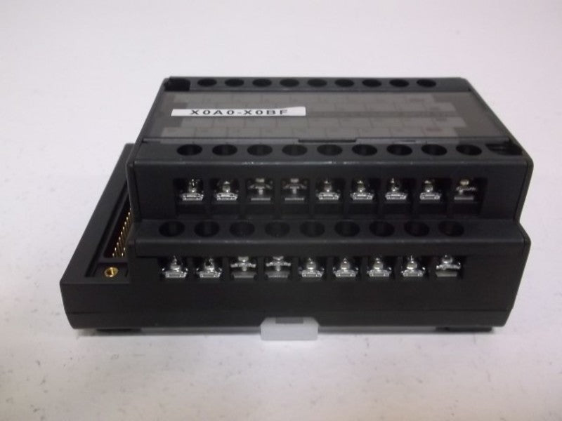 MITSUBISHI A6TBX36-E TERMINAL BLOCK 32PT SOURCE IN 1 WIRE  UNMP