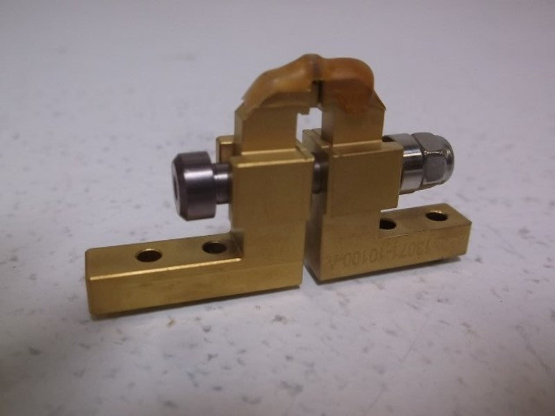 LAWLWER 13071-10102 TRANSFER GRIPPER ASSEMBLY  NSNP IN A BAG