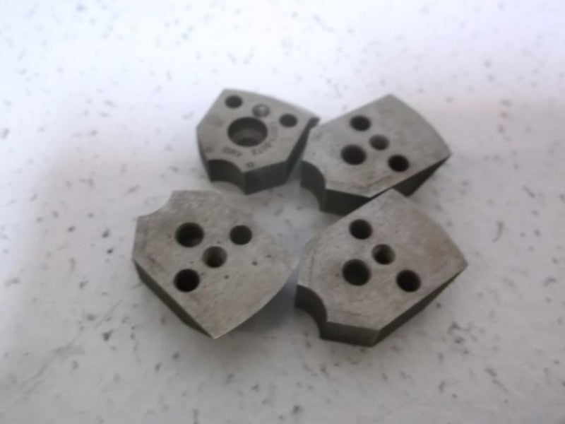 LOT OF 4 LAWLER 13071-8072 DRY NSNP IN A BAG