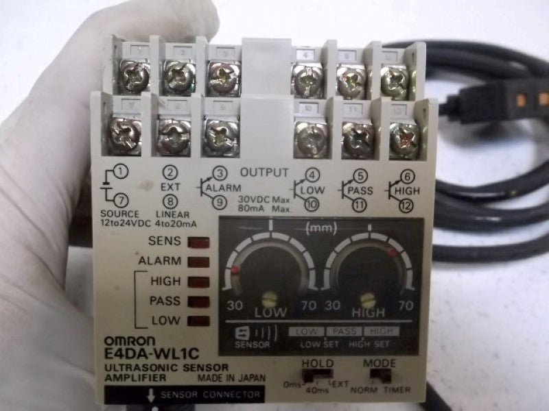 OMRON E4DA-WL1C SENSOR AMPLIFIER  UNMP