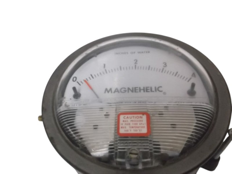 DWYER 2004C PRESSURE GAUGE 0-4" WC  UNMP