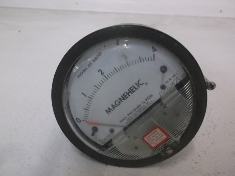 DWYER 2004C PRESSURE GAUGE 0-4" WC  UNMP