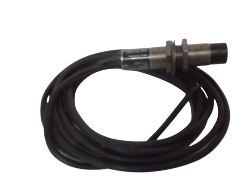 ALLEN BRADLEY 871T-L8B18 SER. A INDUCTIVE PROXIMITY SENSOR  UNMP