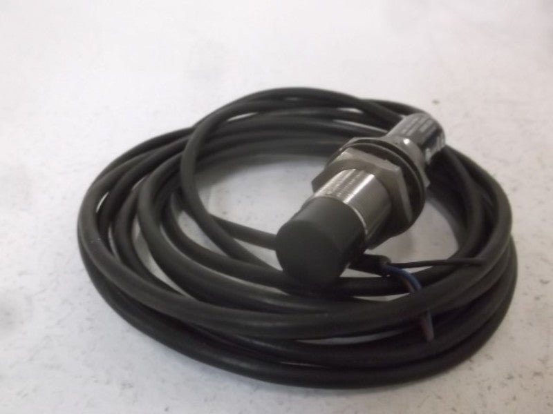 ALLEN BRADLEY 871T-L8B18 SER. A INDUCTIVE PROXIMITY SENSOR  UNMP